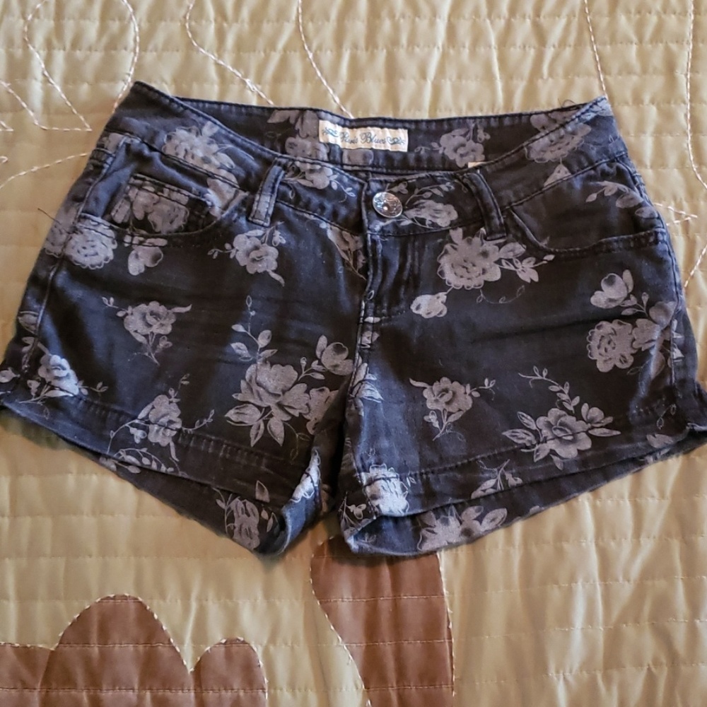 Paris Blues floral denim short shorts
